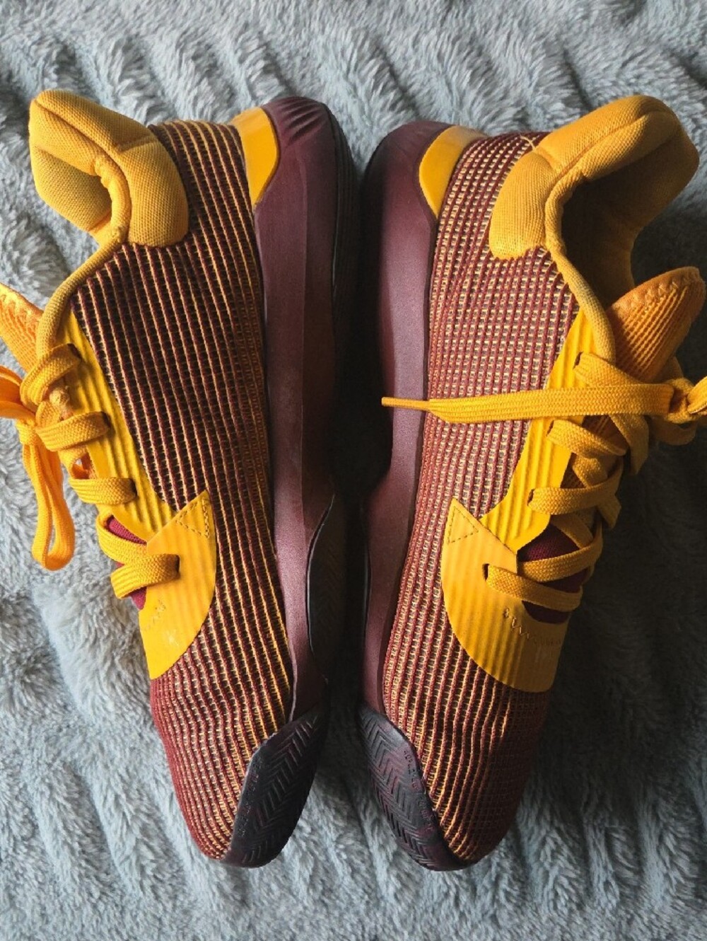 Adidas Crimson and Yellow Sun Devil Hoops Sneakers. Sz 10.5 - Picture 5 of 6